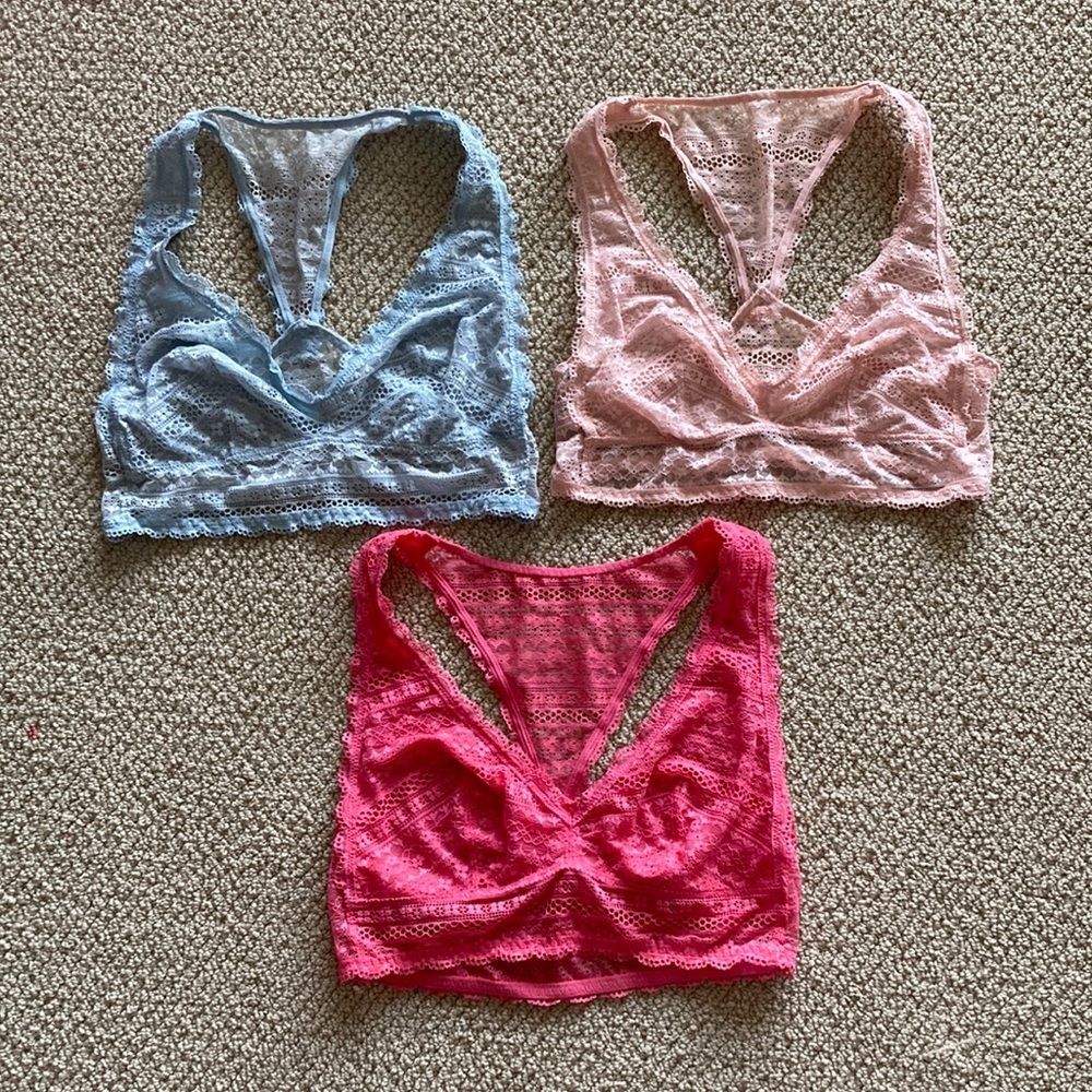 Victoria’s Secret Lacy Bralette Bra Bundle Purple Pink Blue Size Small Like New